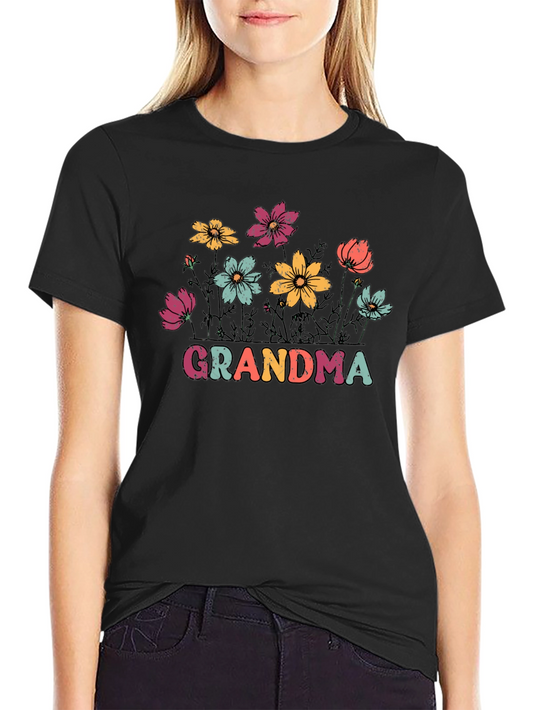 Camiseta Negra con Flores y Texto Grandma