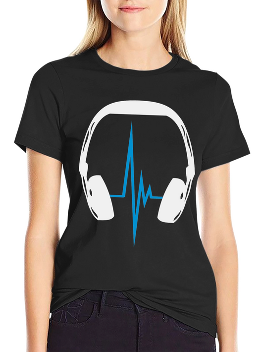 Camiseta Negra Diseño Audífonos y Ritmo Cardíaco
