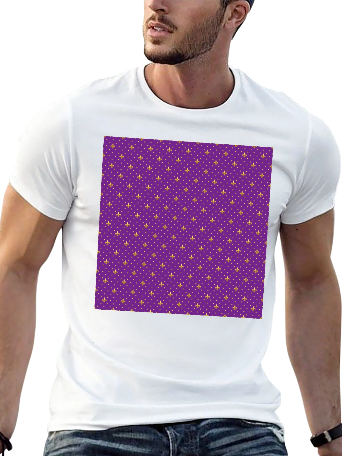 Camiseta Negra Estampado Flor de Lis Morada