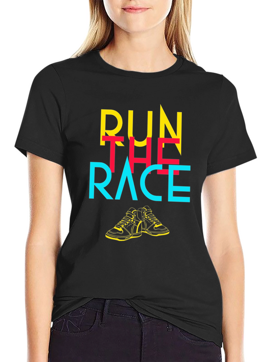 Camiseta Negra con Diseño Gráfico Run The Race