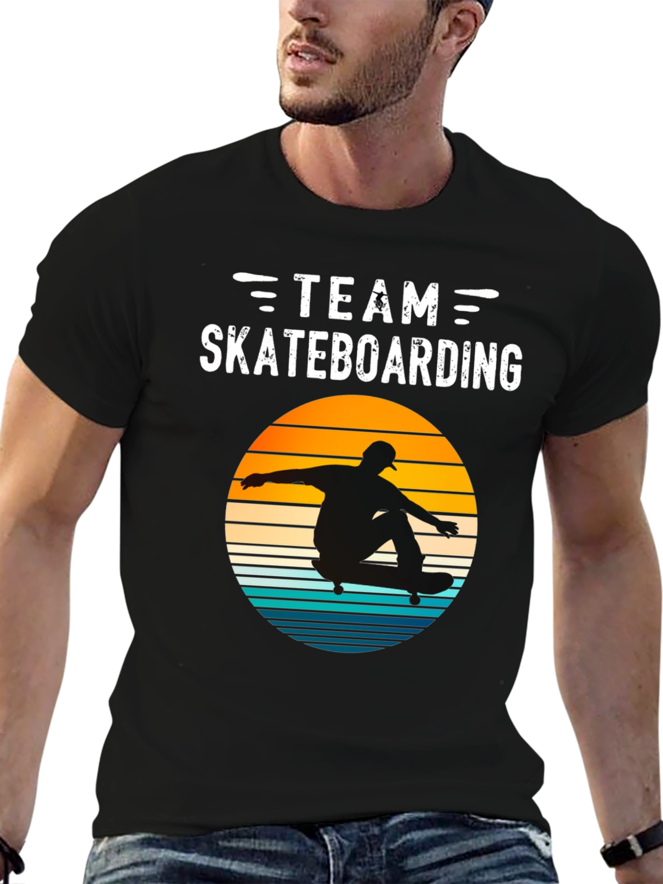 Camiseta Negra Team Skateboarding Estilo Retro