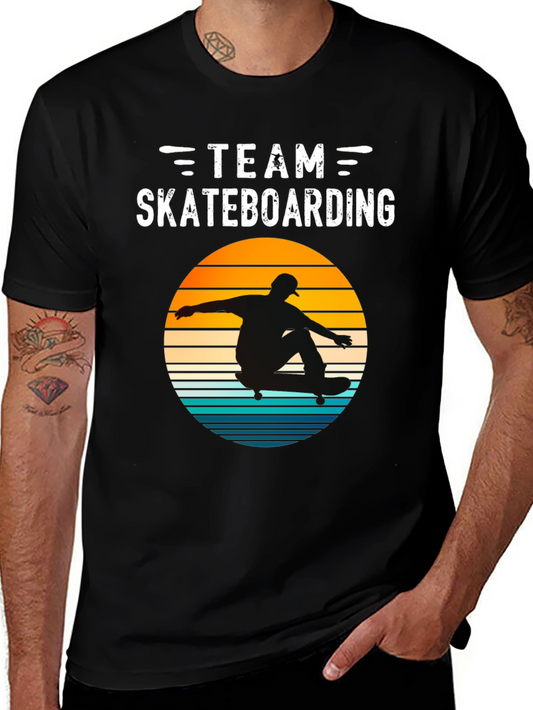Camiseta Negra Team Skateboarding Estilo Retro