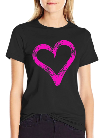 Camiseta Negra con Corazón Rosa