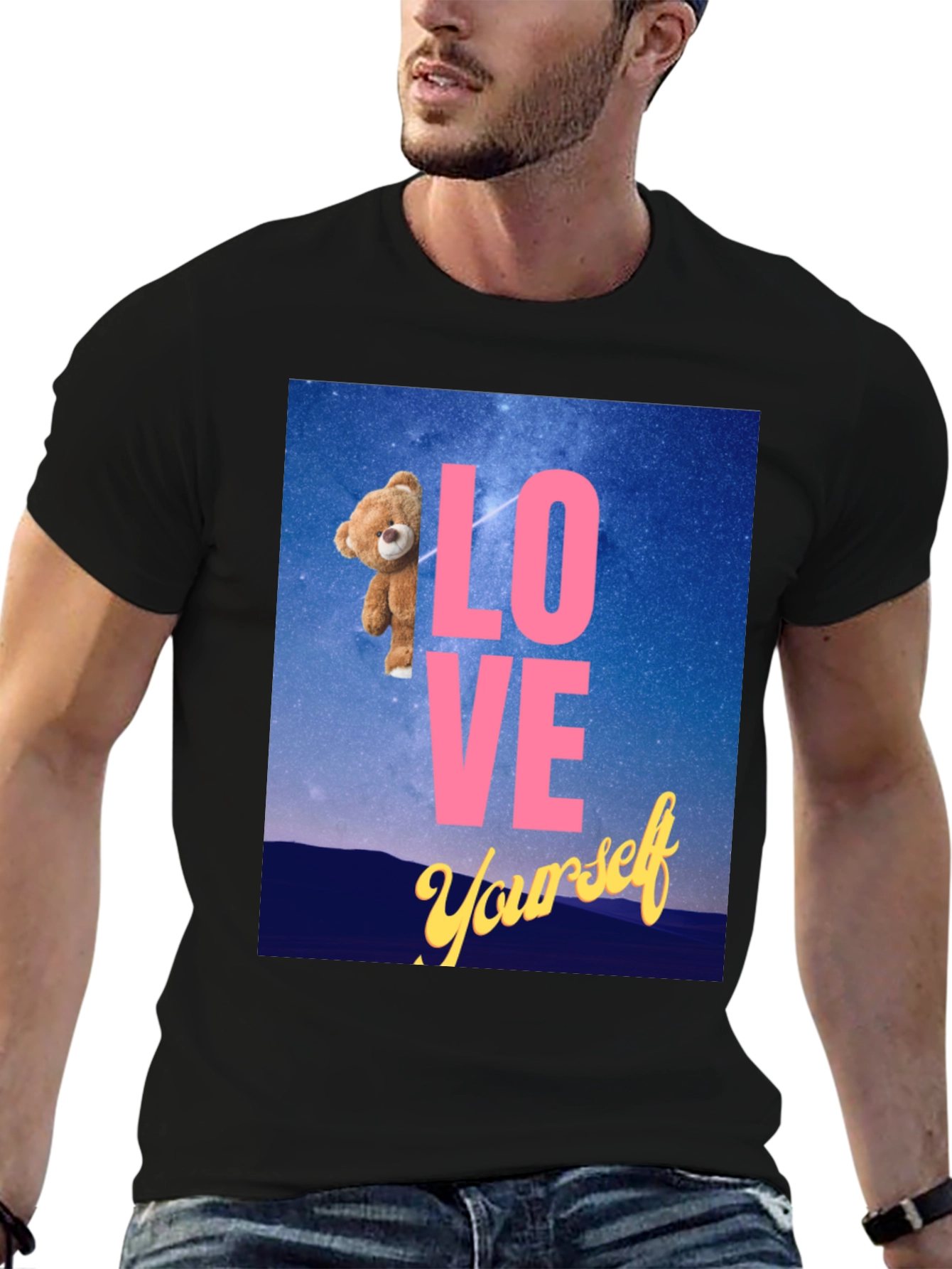 Camiseta Negra: Love Yourself con Oso en el Espacio