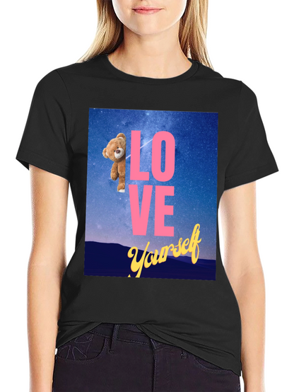 Camiseta Negra: Love Yourself con Oso en el Espacio