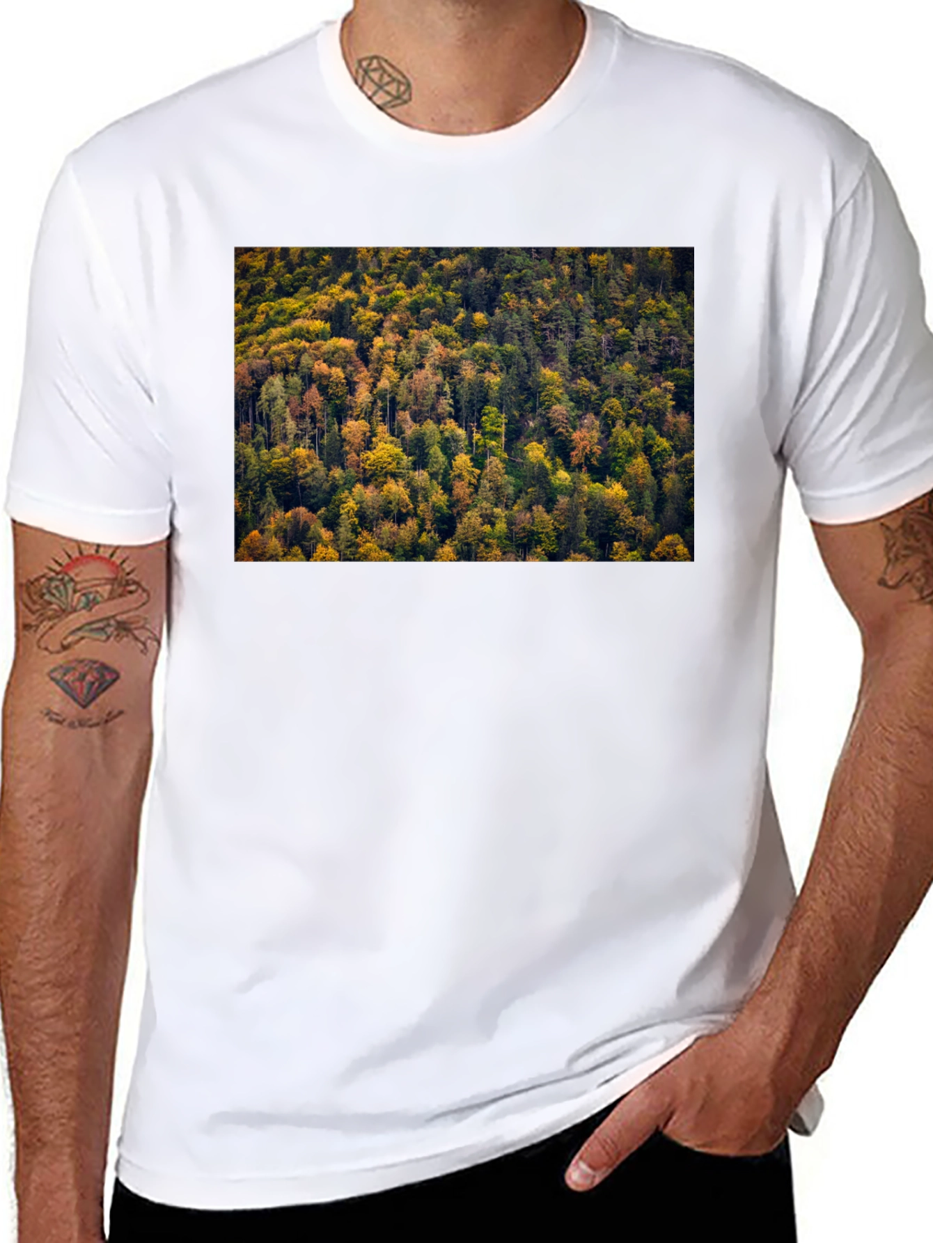 Camiseta Negra con Diseño de Bosque Otoñal