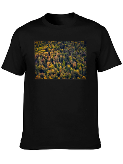 Camiseta Negra con Diseño de Bosque Otoñal