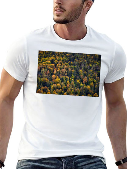 Camiseta Negra con Diseño de Bosque Otoñal