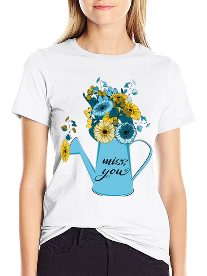 Camiseta Negra con Diseño Floral Miss You