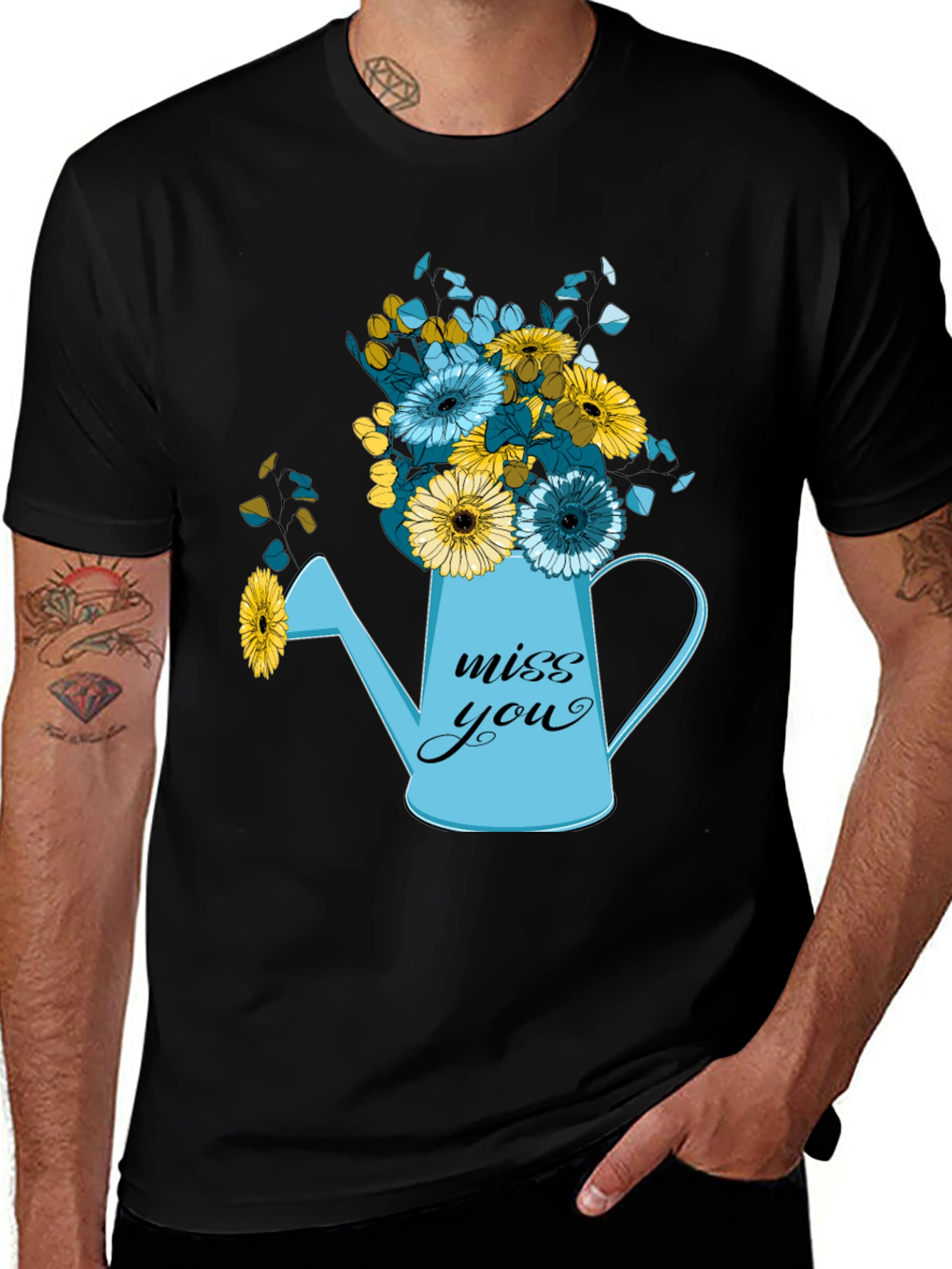 Camiseta Negra con Diseño Floral Miss You