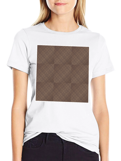 Camiseta Negra con Diseño Geométrico Marrón