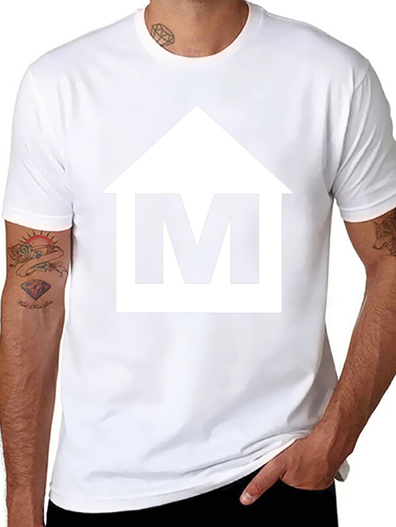 Camiseta Negra con Logo M Casa - Estilo Casual