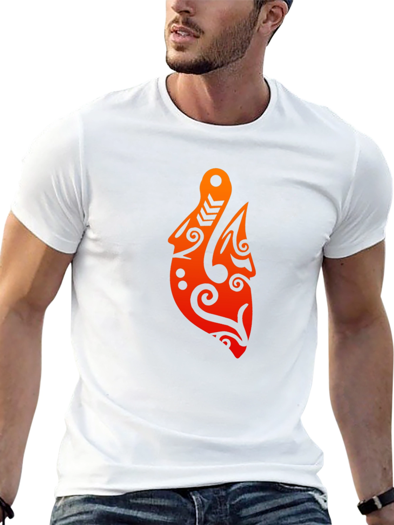 Camiseta Negra con Diseño Tribal Naranja