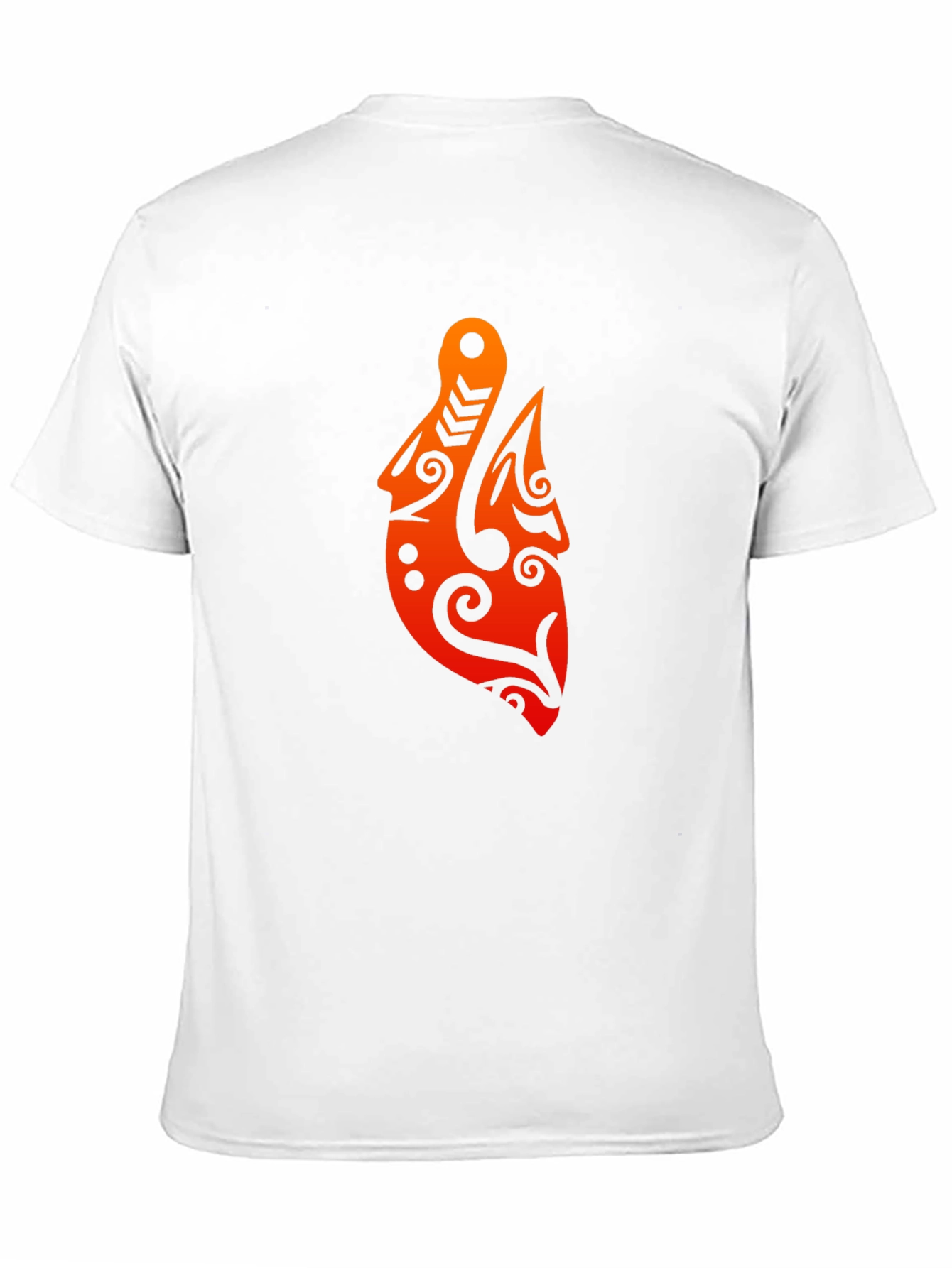 Camiseta Negra con Diseño Tribal Naranja