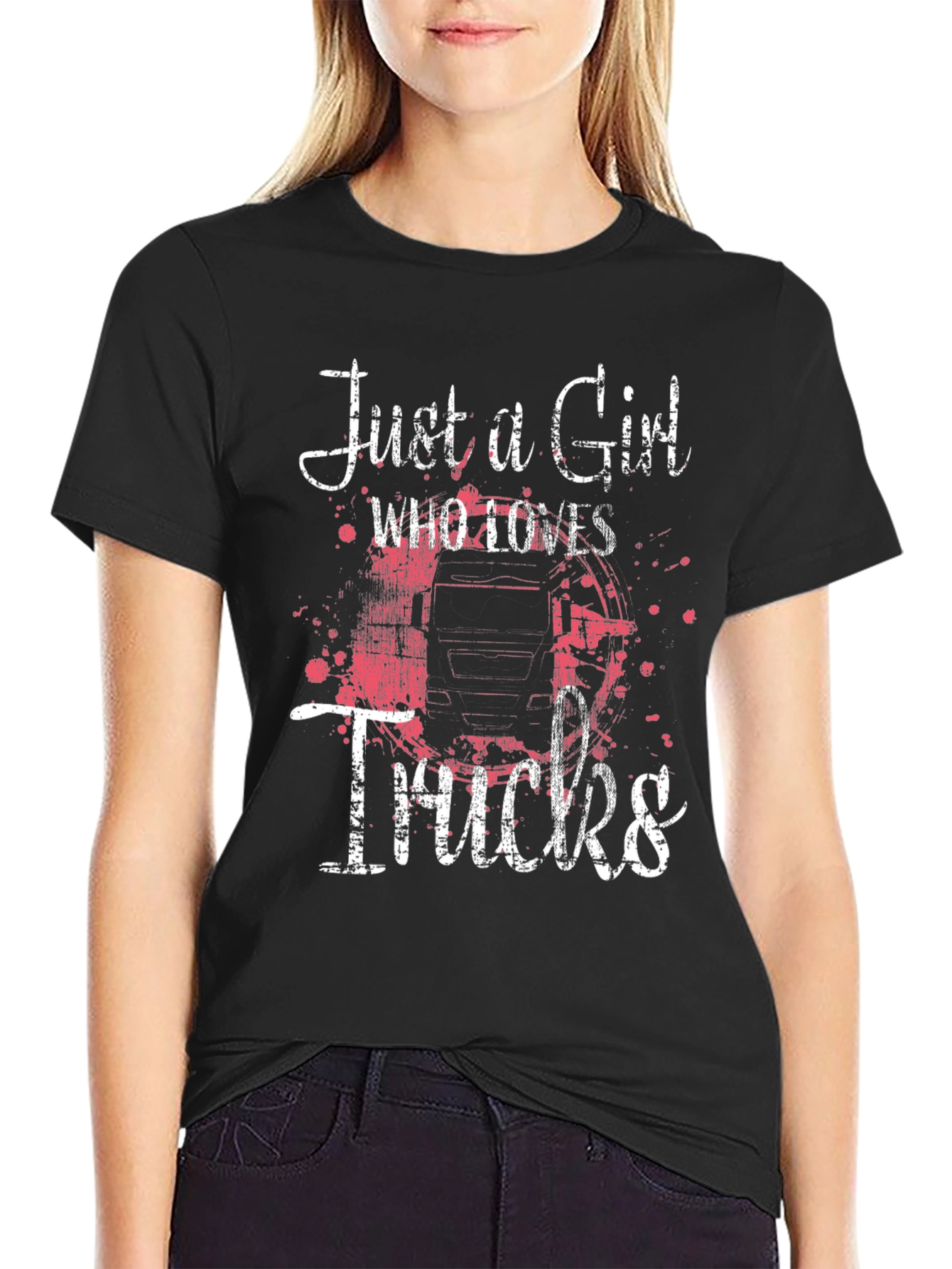 Camiseta Negra Just a Girl Who Loves Trucks