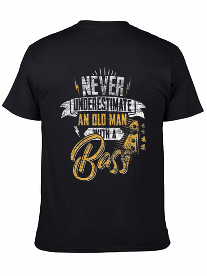 Camiseta Negra Never Underestimate Old Man With A Bass