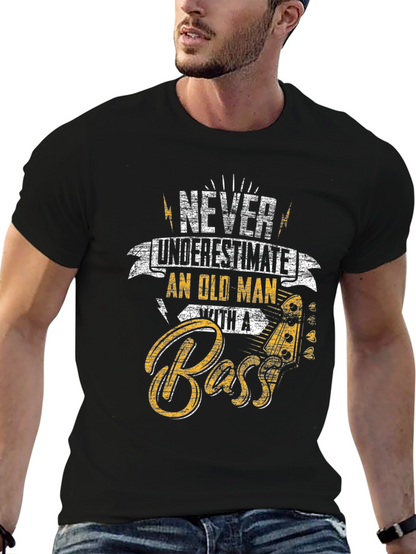 Camiseta Negra Never Underestimate Old Man With A Bass