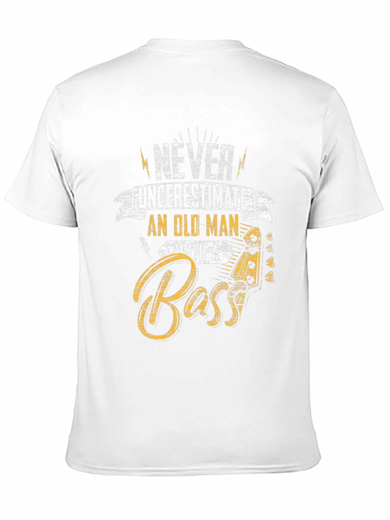 Camiseta Negra Never Underestimate Old Man With A Bass