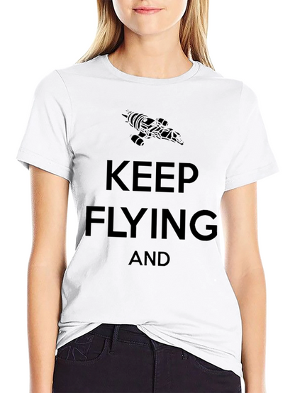 Camiseta Negra Keep Flying con Nave Espacial