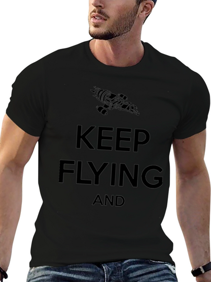 Camiseta Negra Keep Flying con Nave Espacial