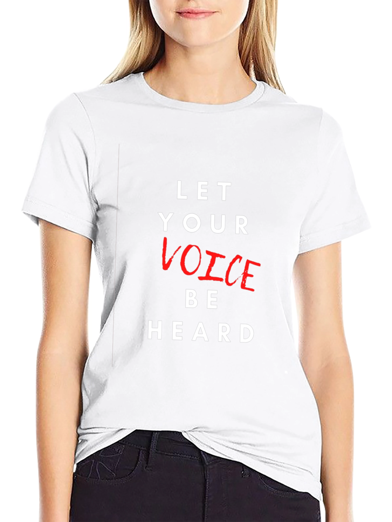 Camiseta Negra con Mensaje Let Your Voice Be Heard