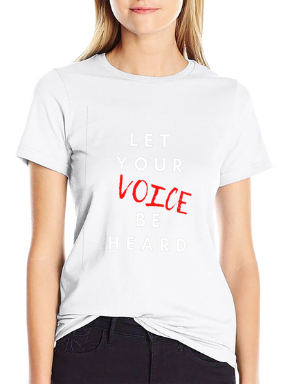 Camiseta Negra con Mensaje Let Your Voice Be Heard