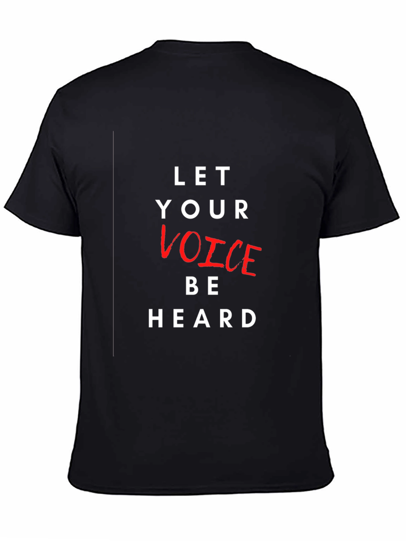 Camiseta Negra con Mensaje Let Your Voice Be Heard