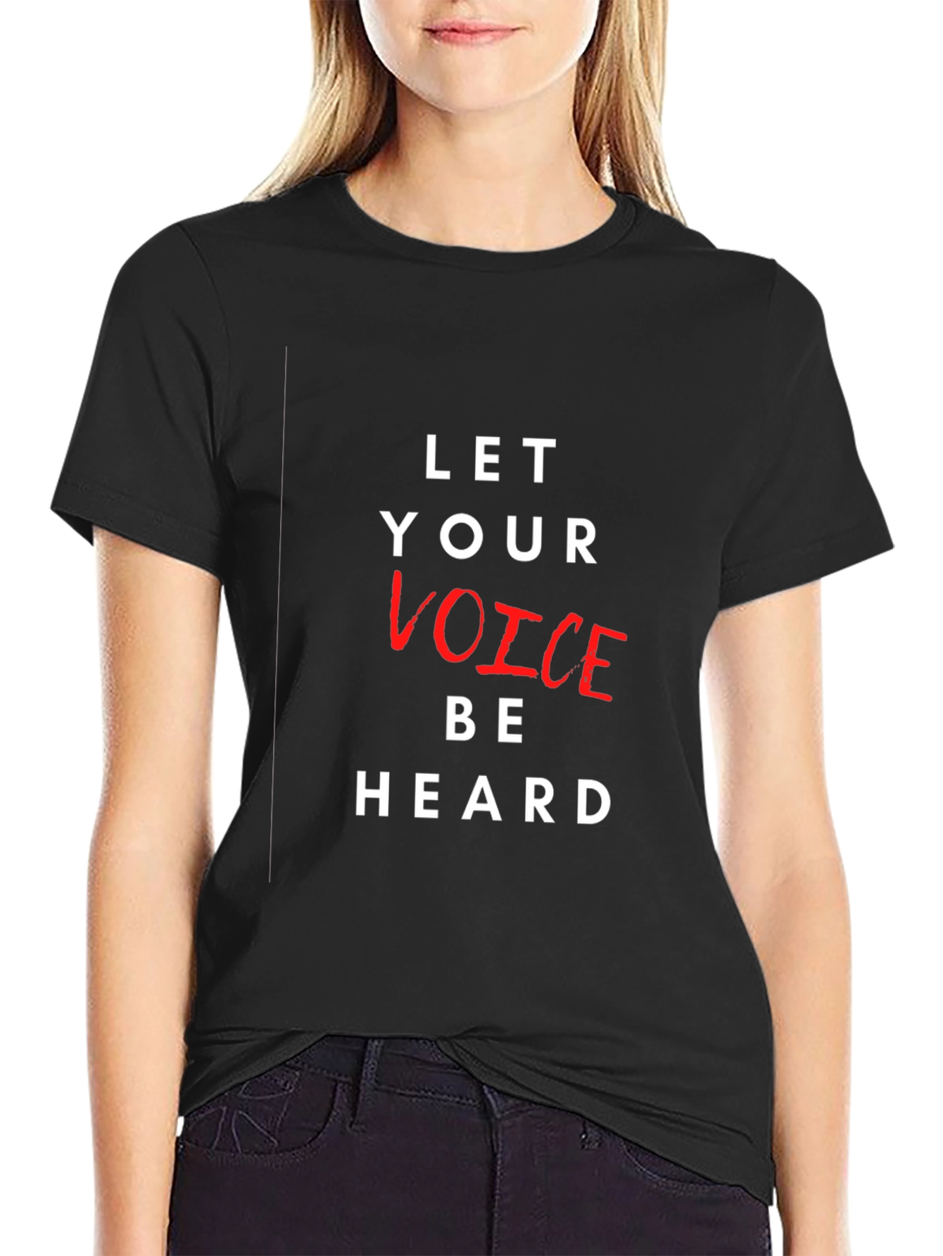 Camiseta Negra con Mensaje Let Your Voice Be Heard