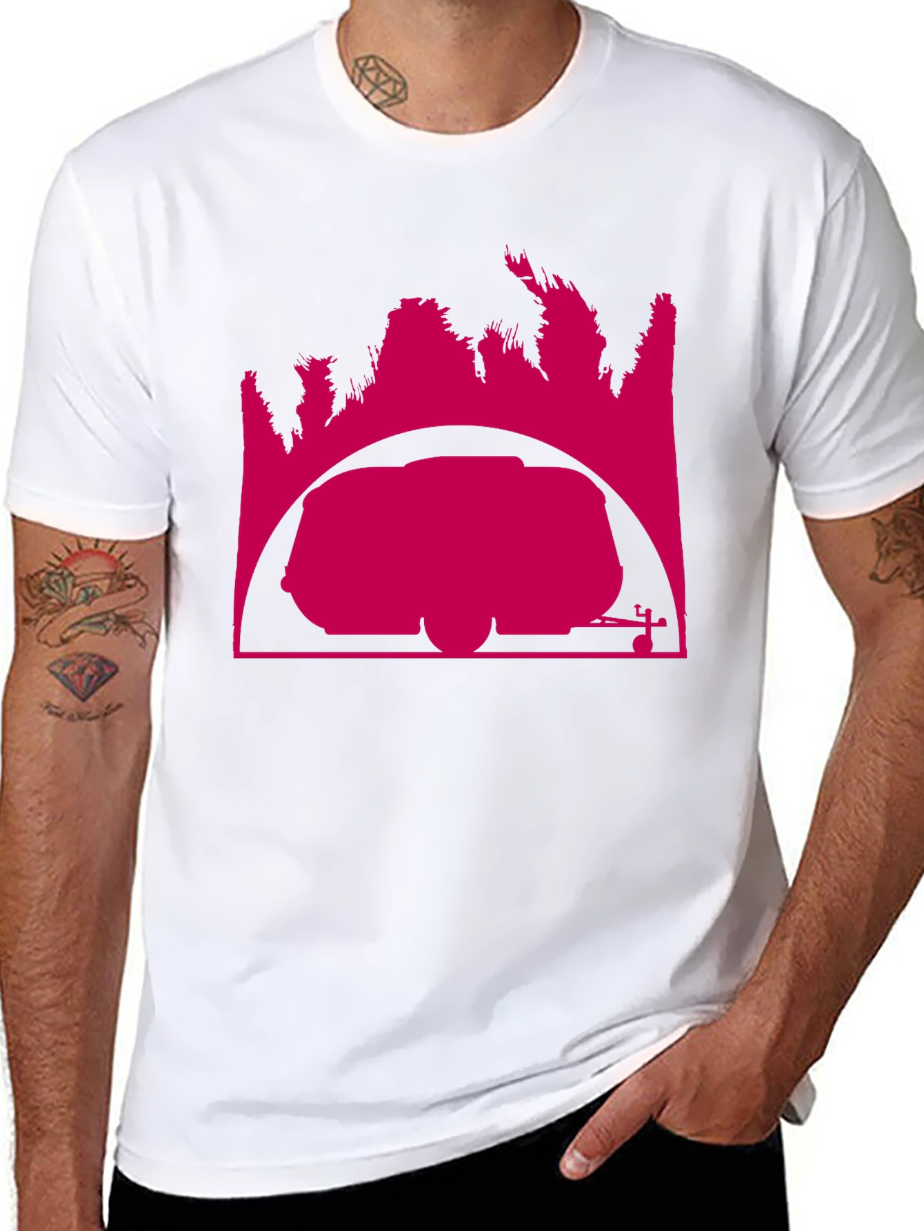 Camiseta Negra con Diseño Gráfico Abstracto Rosa