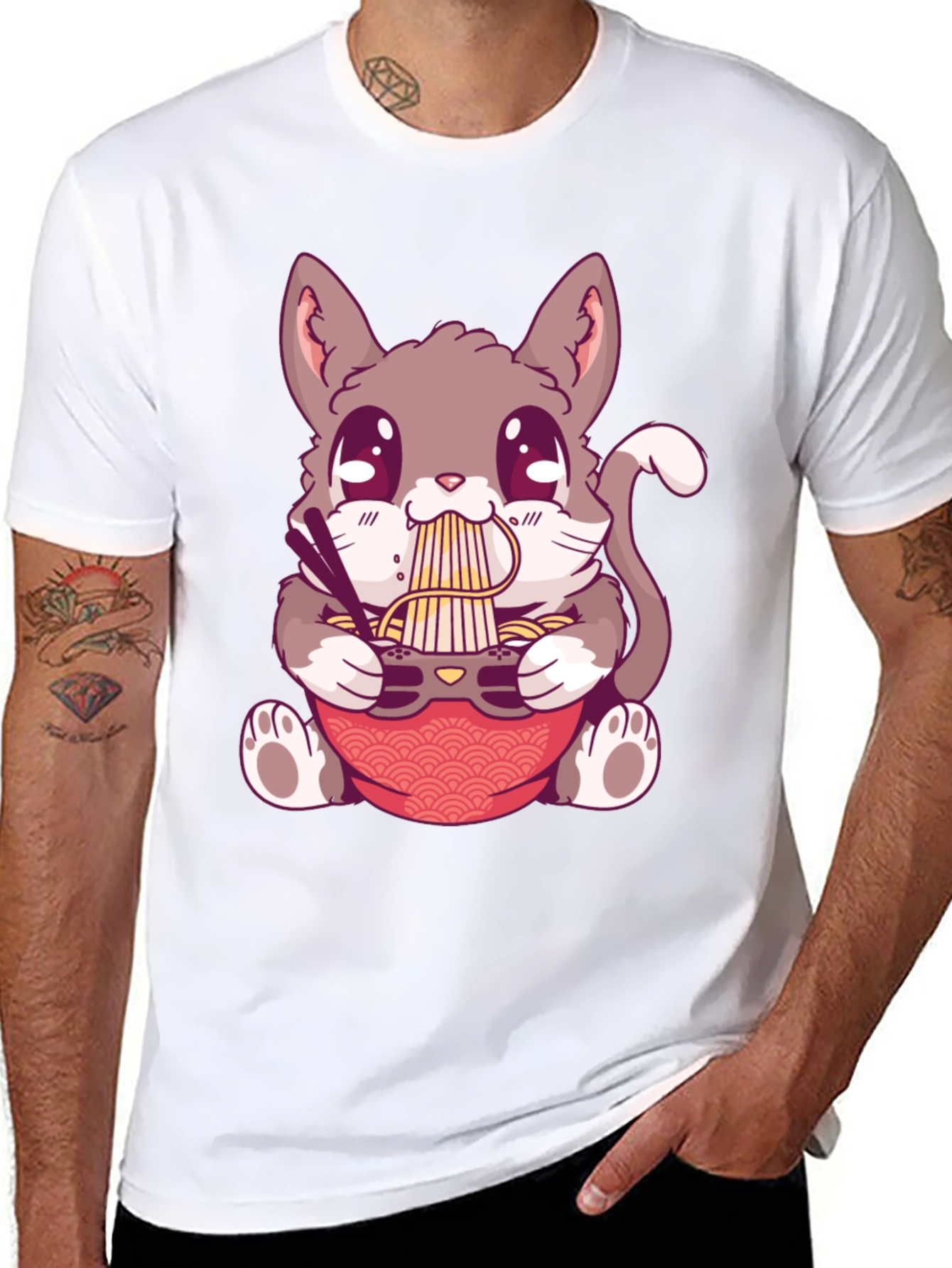 Camiseta Negra con Diseño de Gato Comiendo Ramen