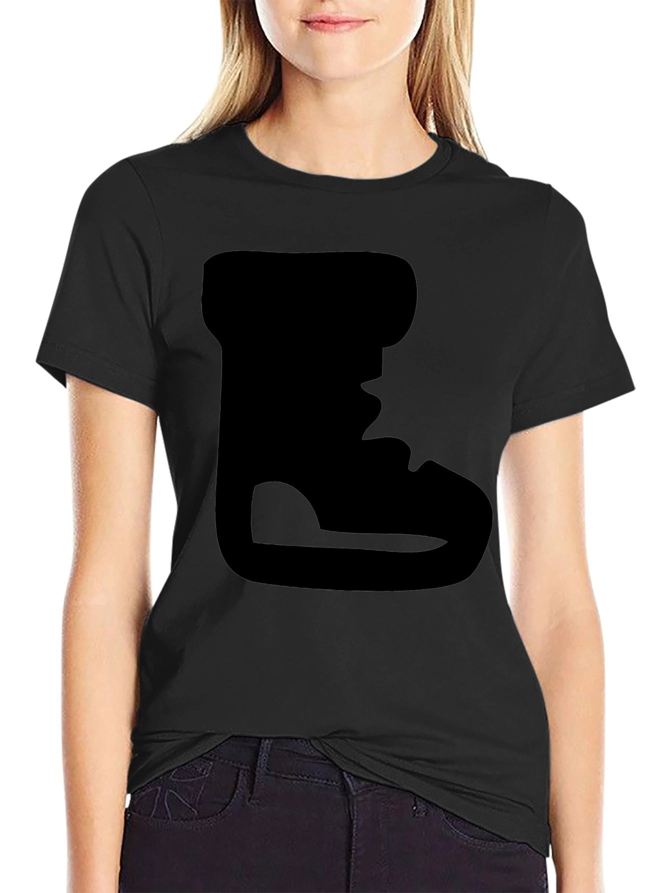 Camiseta Negra con Diseño de Bota