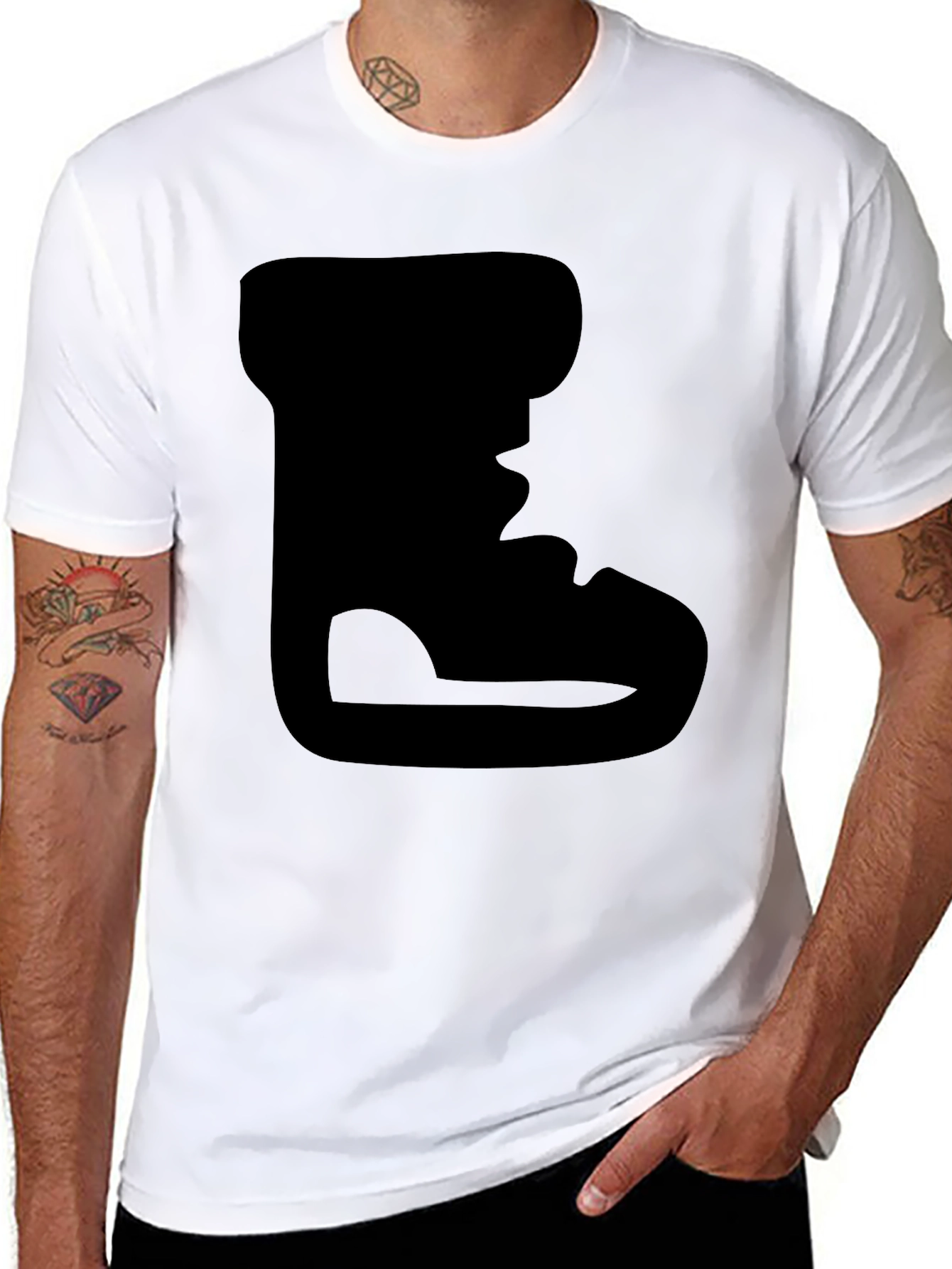 Camiseta Negra con Diseño de Bota
