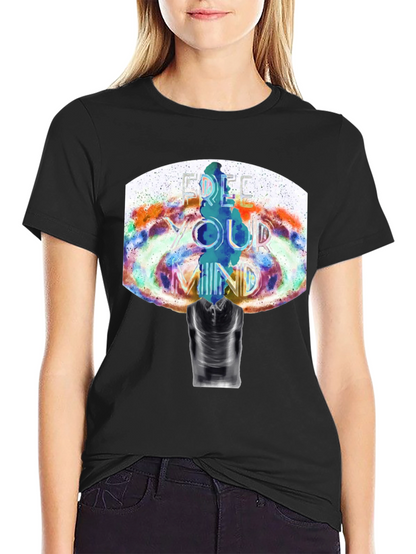 Camiseta Negra Estampada: Libera Tu Mente