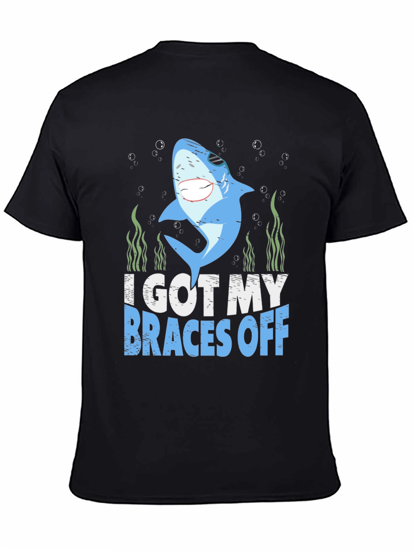 Camiseta Tiburón Me Quitaron los Brackets Negra