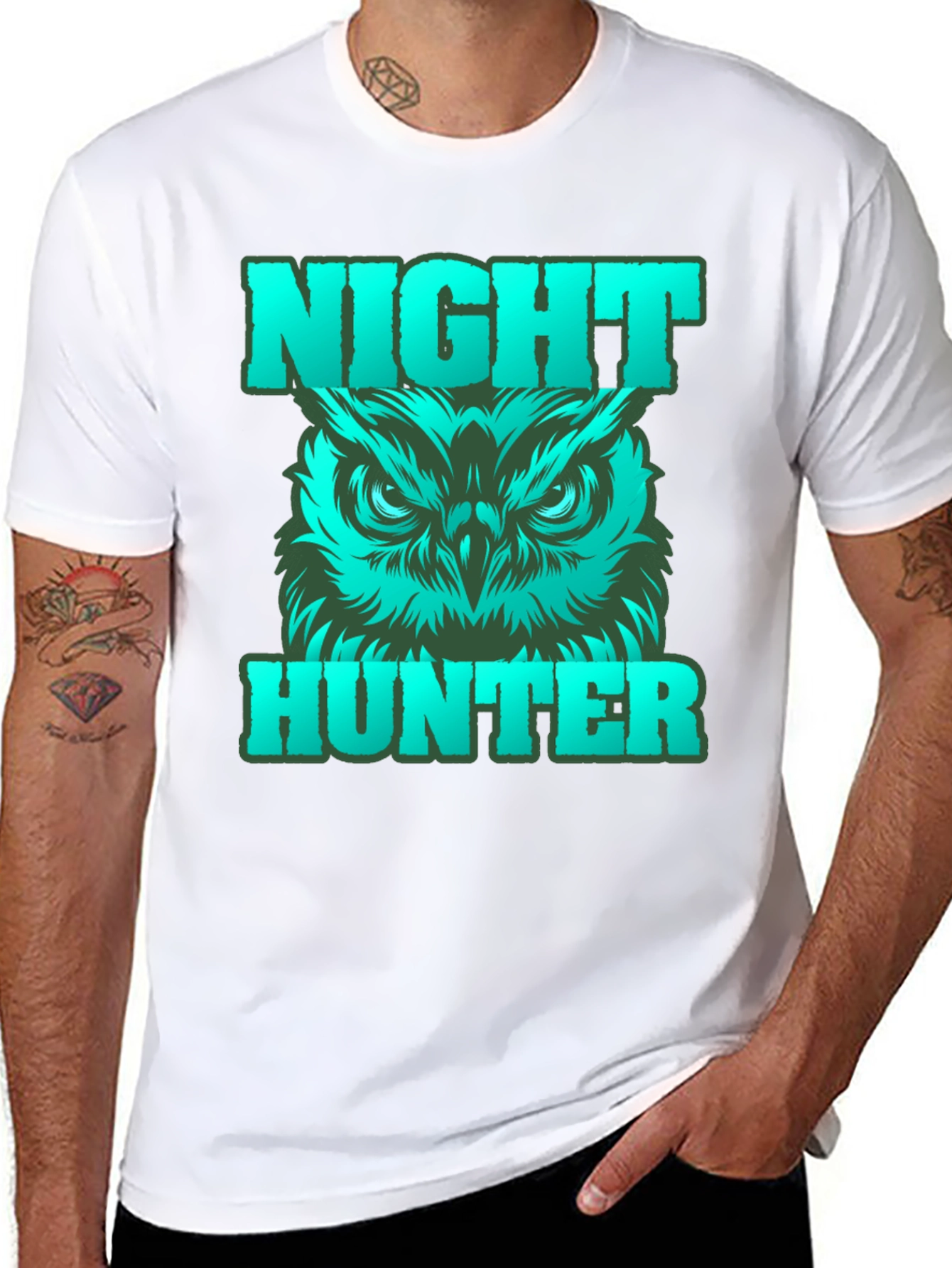 Camiseta Negra Cazador Nocturno con Búho Gráfico