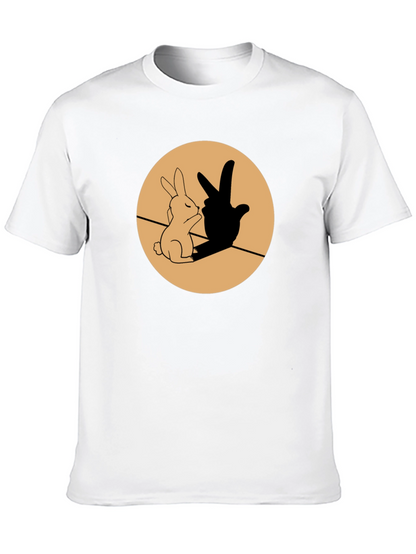 Camiseta Negra: Conejo y Sombra de Mano