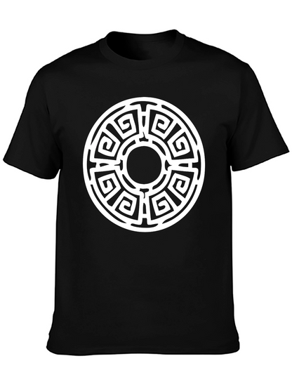 Camiseta Negra con Diseño Laberíntico Circular