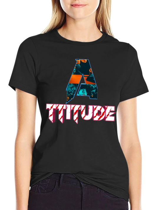 Camiseta Negra con Diseño de Actitud