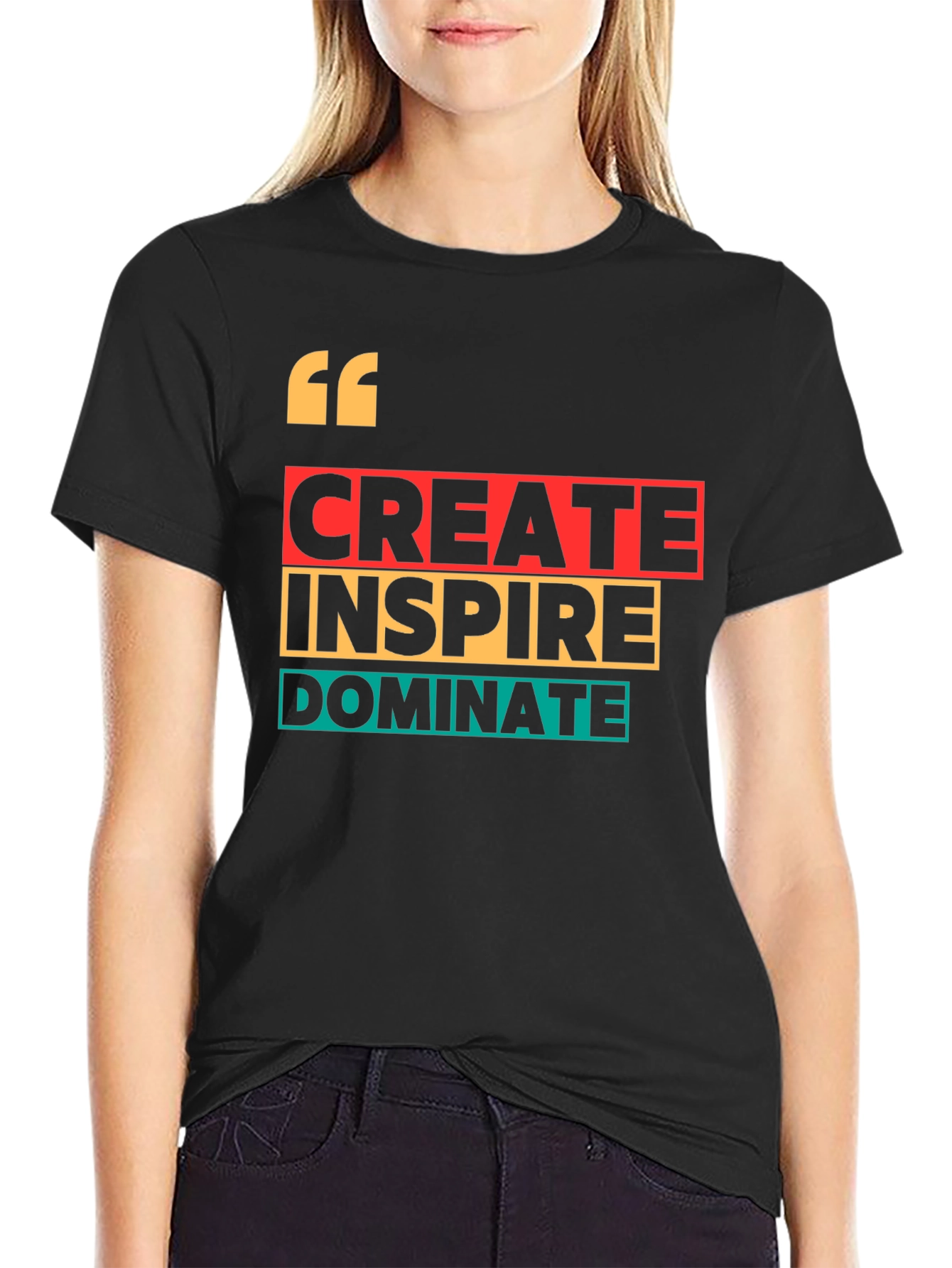 Camiseta Negra con Diseño Gráfico Inspirador