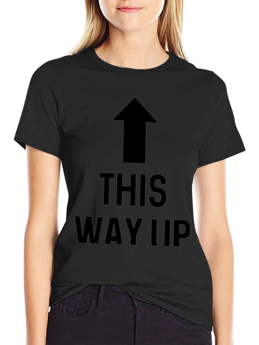 Camiseta Negra con Flecha THIS WAY UP