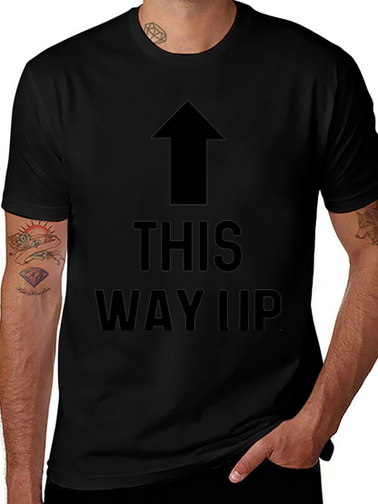 Camiseta Negra con Flecha THIS WAY UP