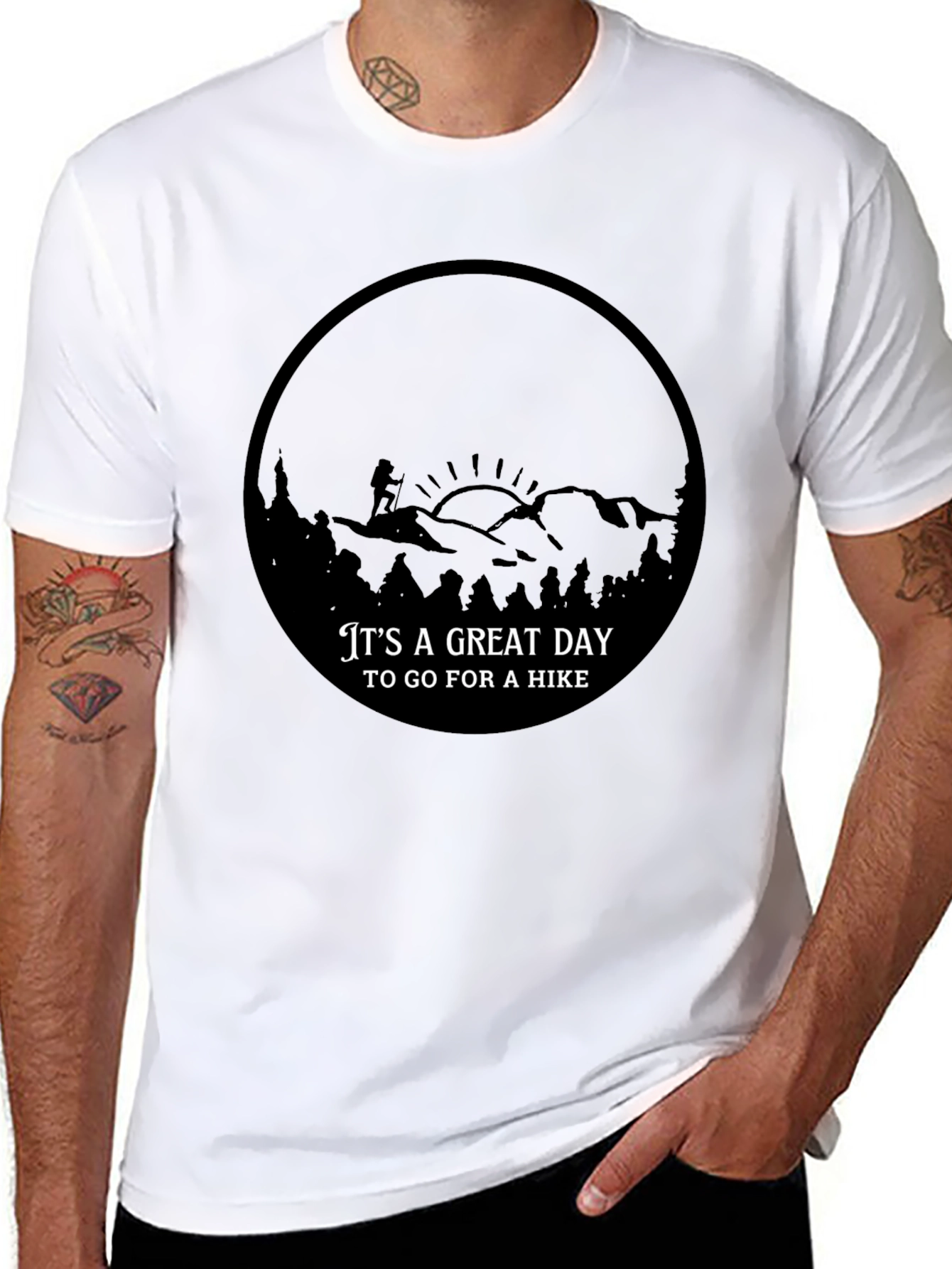 Camiseta Negra Diseño Aventura Senderismo