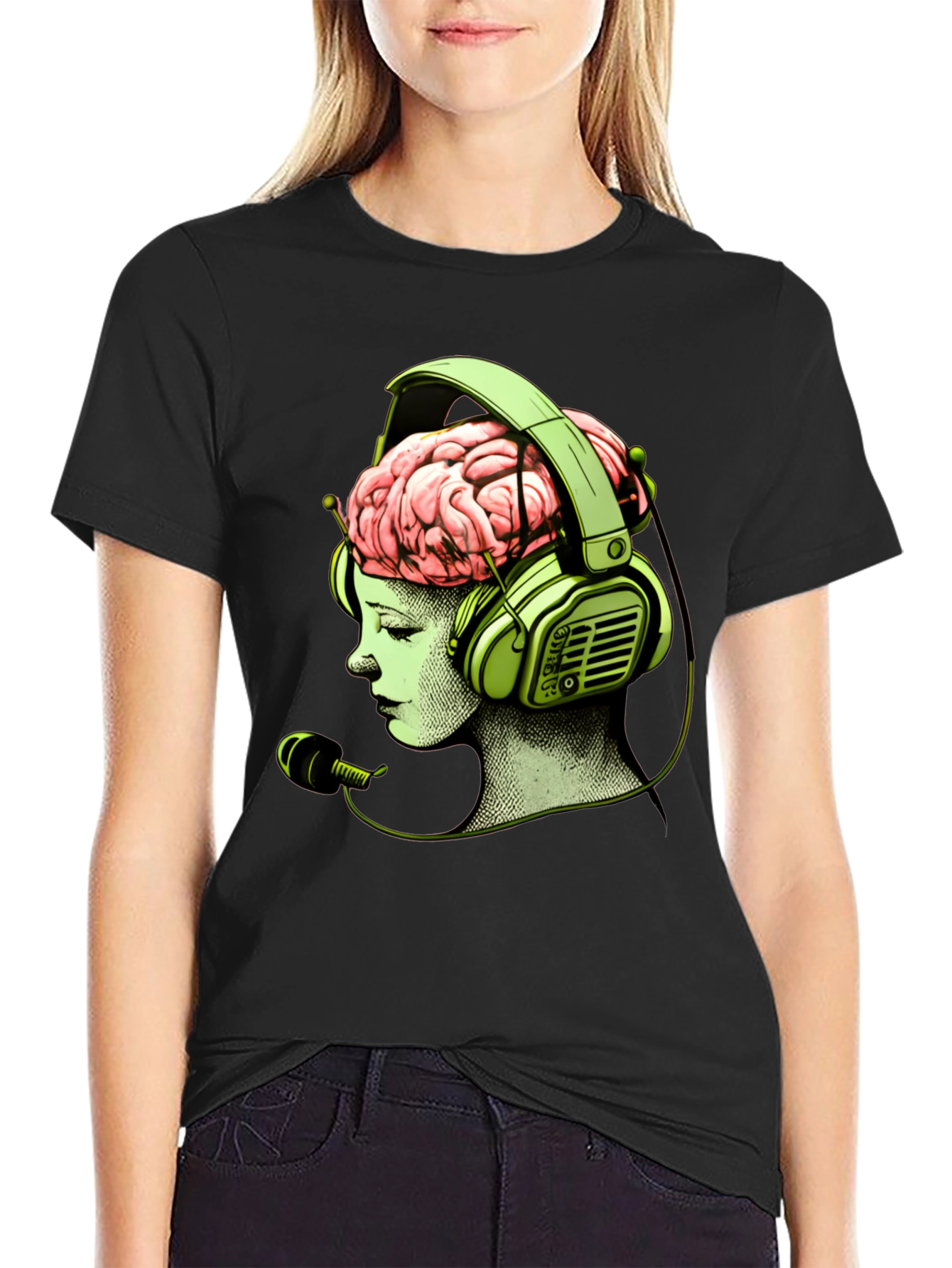 Camiseta Negra con Diseño Cerebral y Auriculares