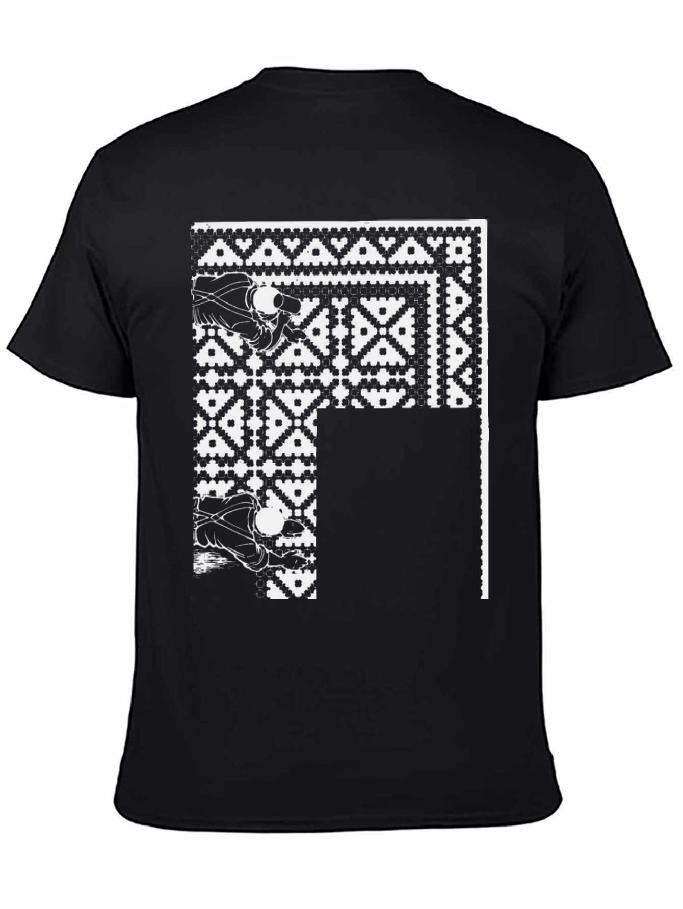 Camiseta Negra con Diseño Geométrico Abstracto