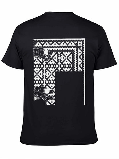 Camiseta Negra con Diseño Geométrico Abstracto