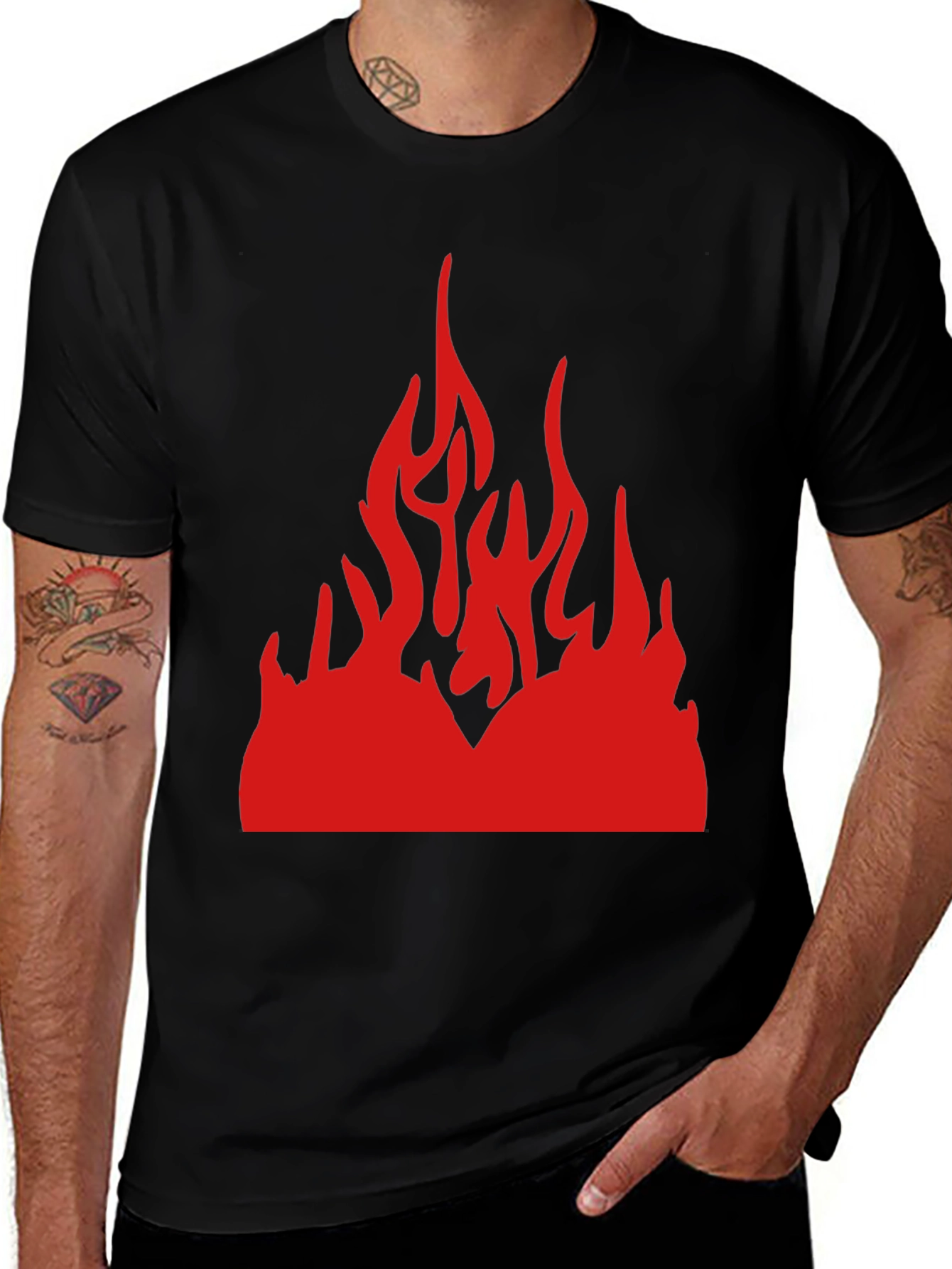 Camiseta Negra con Llamas Rojas
