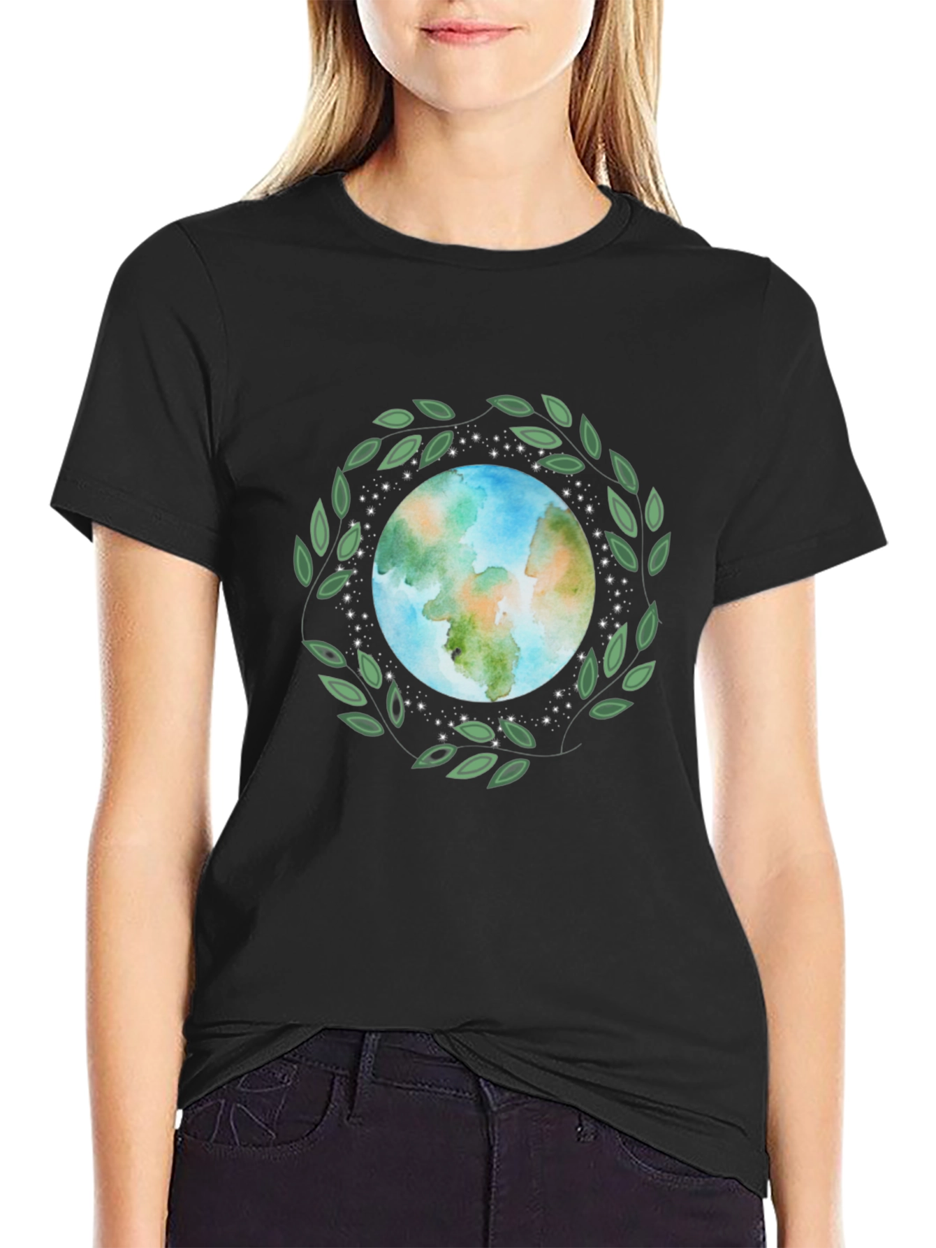 Camiseta Negra con Diseño de Planeta Tierra Ecológico
