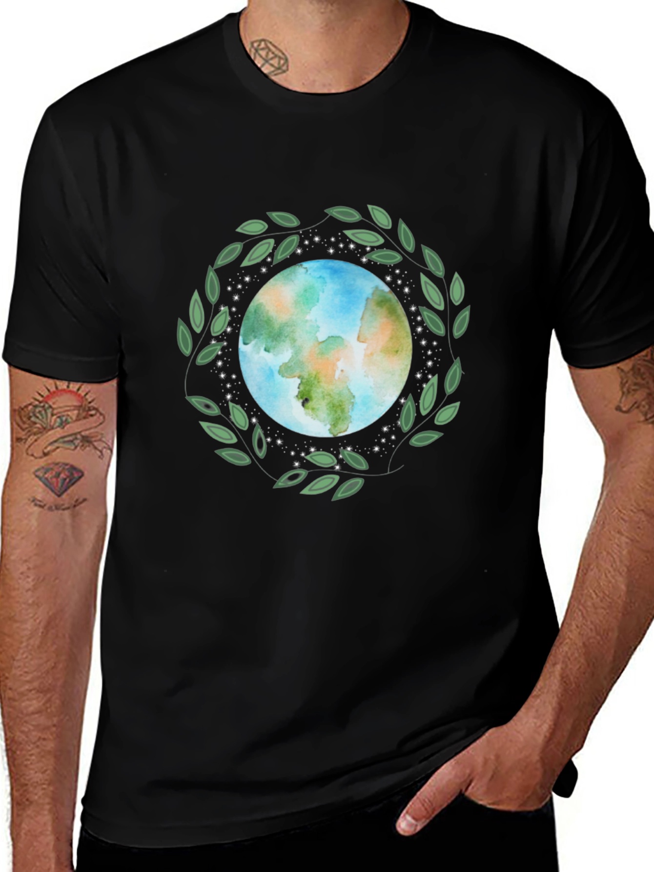 Camiseta Negra con Diseño de Planeta Tierra Ecológico