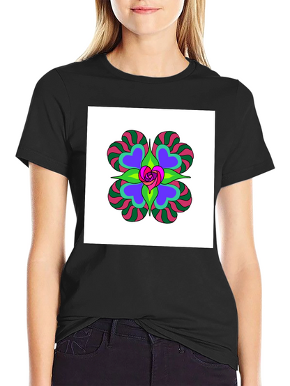 Camiseta Negra con Diseño Floral Psicodélico