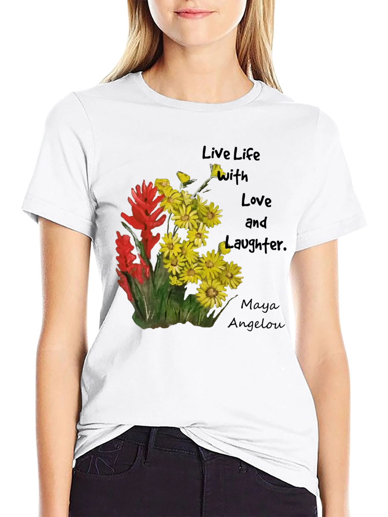 Camiseta Negra con Flores y Frase Inspiradora
